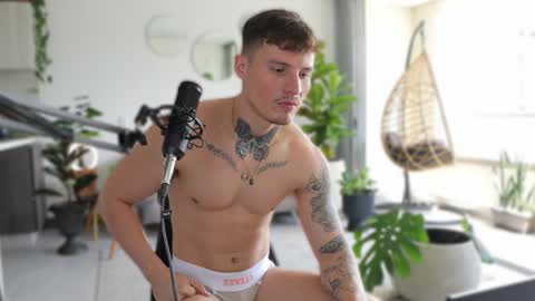 Snapshot of thorclarck_ chatting on March 2, 3:48 pm Sebastian online show from March 2, 3:48 pm