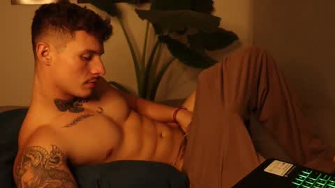 Snapshot of thorclarck_ chatting on September 23, 1:19 am Sebastian online show from September 23, 1:19 am