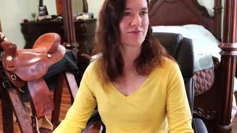 Snapshot of thornbury_rose chatting on March 3, 8:32 pm ThornburyRose online show from March 3, 8:32 pm