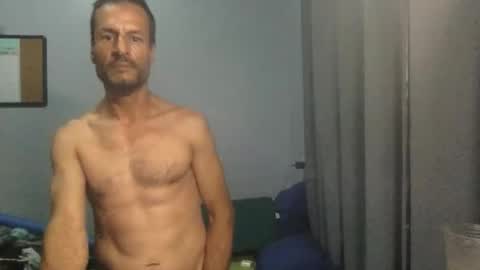 Snapshot of threelion chatting on February 5, 7:13 am threelion online show from February 5, 7:13 am