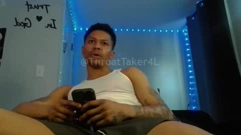 ThroatTaker4l  online show from March 31, 12:16 pm