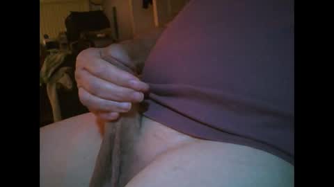 throbbing1 online show from October 9, 7:17 am