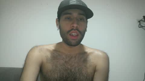 Snapshot of throwawayyourgun chatting on January 9, 4:39 pm Luka online show from January 9, 4:39 pm