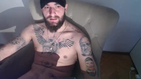 Snapshot of thug__ chatting on December 19, 1:29 pm HugeJuicy online show from December 19, 1:29 pm
