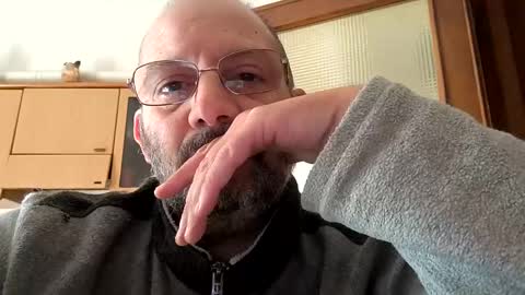 Snapshot of thunderflash73 chatting on November 14, 11:20 am Little Wolf online show from November 14, 11:20 am