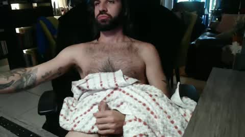 Snapshot of thy_italian chatting on November 2, 6:10 pm The Italian online show from November 2, 6:10 pm