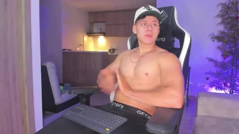 santiago online show from December 16, 2:27 am