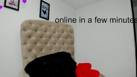 Snapshot of tiago_hannah chatting on July 1, 9:33 am carolina online show from July 1, 9:33 am