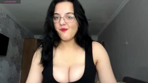 Mary online show from November 16, 10:32 am