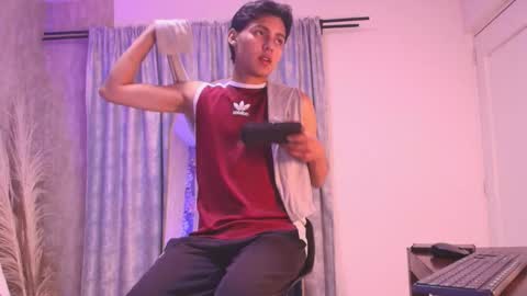 Snapshot of tian_sex chatting on May 12, 3:14 am online show from May 12, 3:14 am