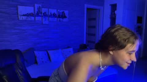 Snapshot of tiana_belle_ chatting on July 20, 12:03 am Tiana online show from July 20, 12:03 am