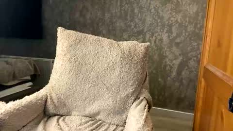 Snapshot of tiana_charm chatting on February 24, 3:54 pm Tiana Charm online show from February 24, 3:54 pm