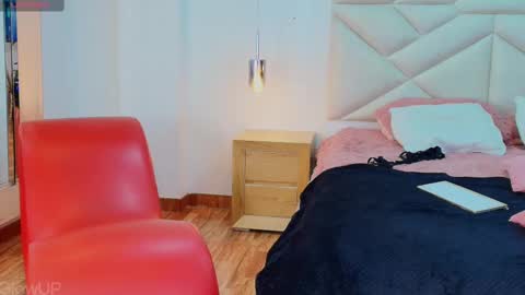 tiana_rosse_ online show from February 22, 11:57 am