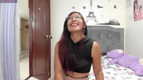 tiana_violet online show from April 21, 5:50 pm