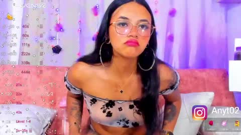Snapshot of tianaa_a chatting on May 17, 4:21 am Anny 3 online show from May 17, 4:21 am