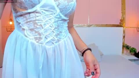 tianaglow4 online show from November 27, 11:45 am