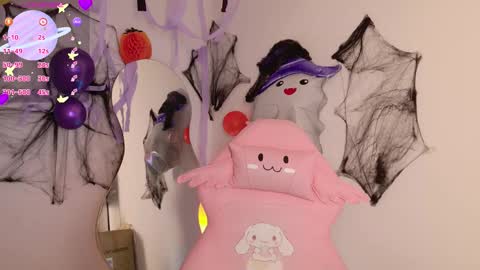 Tiana Le online show from October 17, 4:37 am