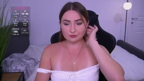 tianna_me online show from August 7, 11:45 am