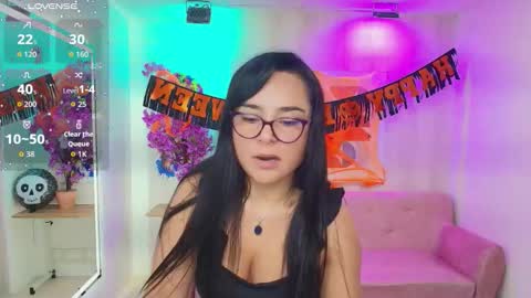 Tiara  online show from November 3, 7:37 pm