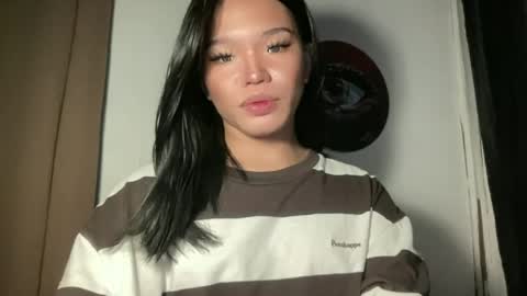 Snapshot of tiaragodhere chatting on June 26, 8:41 am Ms. Tiara online show from June 26, 8:41 am