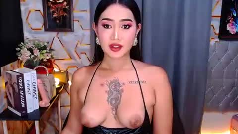 Snapshot of tiarrafoxs chatting on May 25, 12:00 pm tiarrafoxs online show from May 25, 12:00 pm