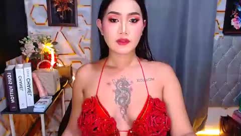 Snapshot of tiarrafoxs chatting on May 28, 10:12 am tiarrafoxs online show from May 28, 10:12 am