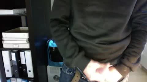 tiburzio online show from February 5, 9:36 am