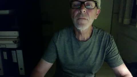 Snapshot of tiburzio chatting on May 30, 9:12 pm tiburzio online show from May 30, 9:12 pm