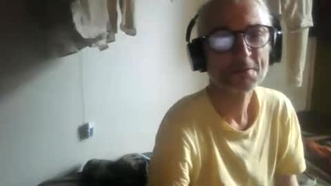 tiddles12345 online show from June 15, 6:10 pm