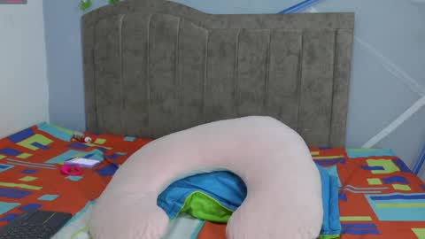 Estefana Ramrez online show from November 5, 7:14 pm