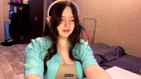 Snapshot of tifany_tv chatting on November 10, 6:40 pm Kate online show from November 10, 6:40 pm