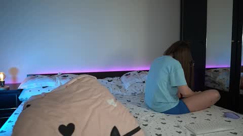 Tiffany online show from March 27, 9:25 pm