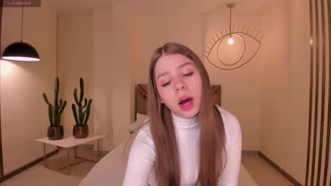 Tiffanny Sins online show from November 25, 4:12 am