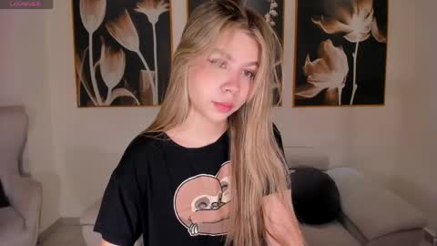 Tiffanny Sins online show from May 30, 5:43 pm