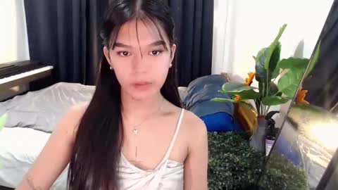 Snapshot of tiffany_amberx chatting on April 8, 6:41 pm tiffany_amberx online show from April 8, 6:41 pm