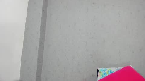 tiffany_mendez online show from December 1, 12:10 pm