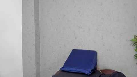 tiffany_mendez online show from February 7, 12:09 pm