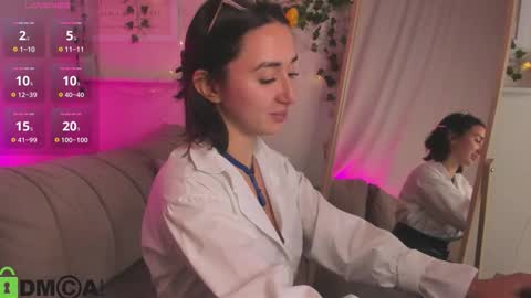 tiffany_robinson online show from March 11, 11:38 am