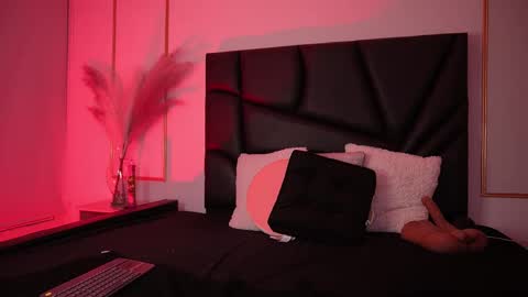 tiffany_sander online show from December 16, 3:00 am