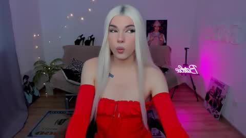 Snapshot of tiffany_smitch chatting on March 3, 5:02 am Tif online show from March 3, 5:02 am
