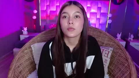 Snapshot of tiffany_velvet chatting on April 11, 7:40 pm Tiffany online show from April 11, 7:40 pm