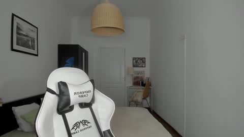  Tiffany  online show from December 17, 6:31 pm