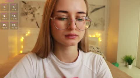 Tiffany online show from February 25, 10:37 am