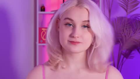 tiffanyjons online show from November 26, 5:47 pm