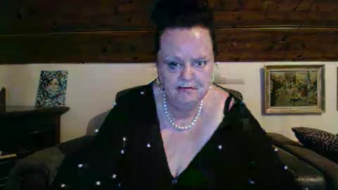 Snapshot of tiffanymature chatting on May 14, 6:26 pm TiffanyMature online show from May 14, 6:26 pm