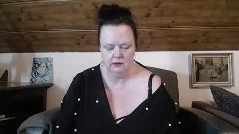Snapshot of tiffanymature chatting on May 19, 7:15 am TiffanyMature online show from May 19, 7:15 am