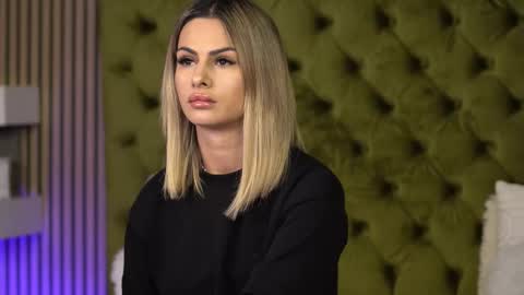 Ilaria online show from September 30, 6:18 am