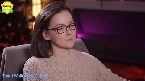 tiffanyriox online show from December 17, 6:02 am