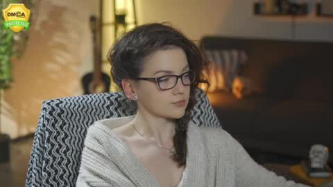 tiffanyriox online show from April 2, 11:46 pm