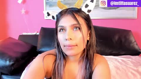 Snapshot of tiffanysuarez_ chatting on January 15, 1:41 pm Stefany Suarez online show from January 15, 1:41 pm